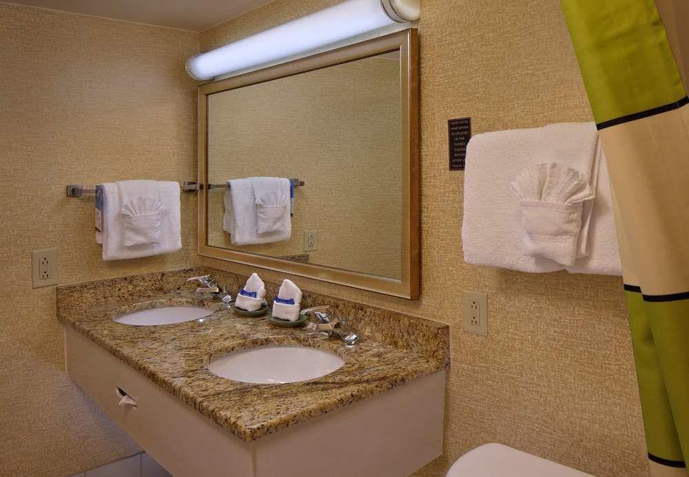 Fairfield Inn&Suites by Marriott Palm Beach Exterior foto