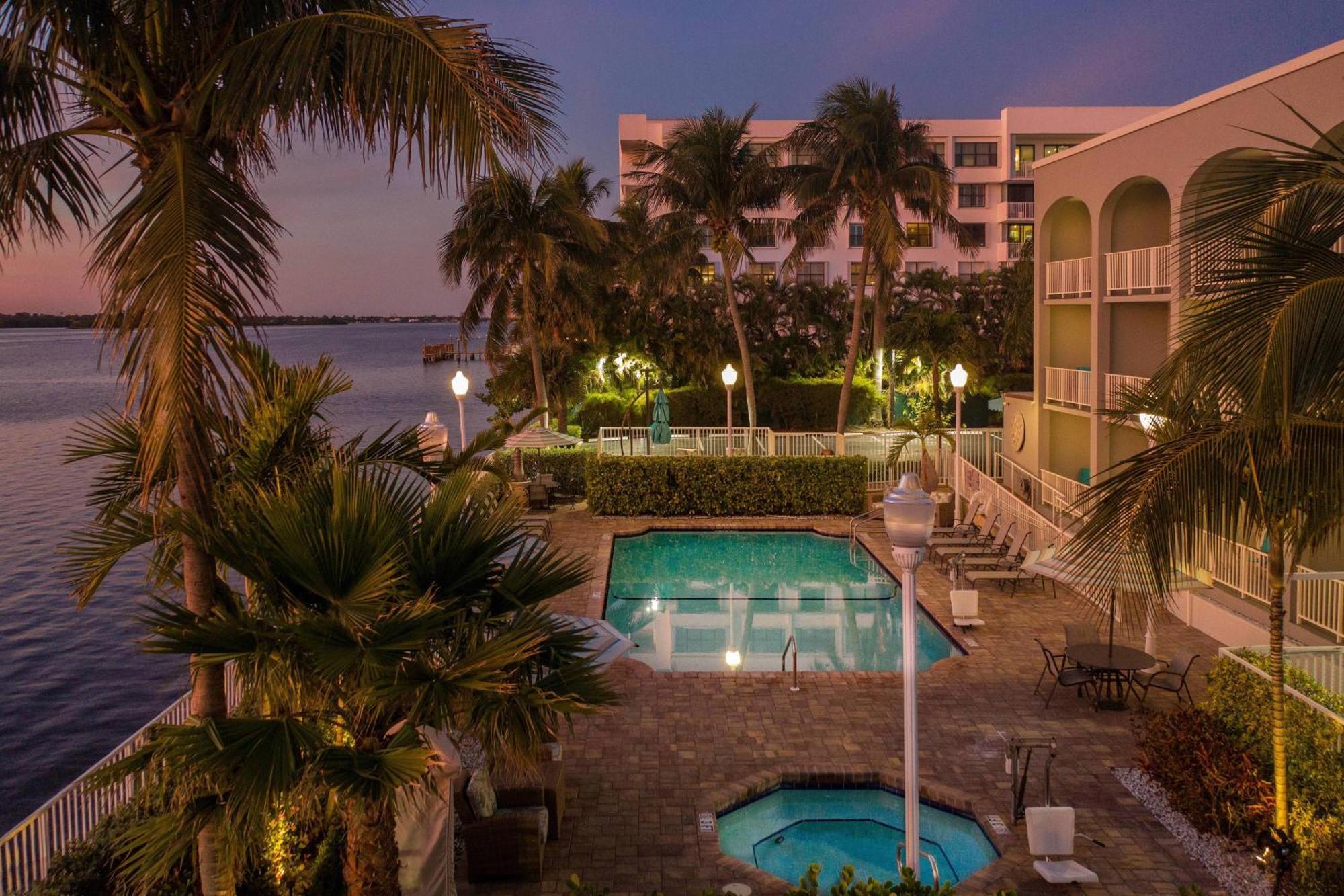 Fairfield Inn&Suites by Marriott Palm Beach Exterior foto